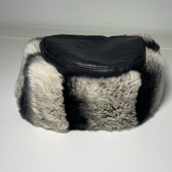 L’Hiver en Folie Vintage Black White Rabbit Fur Leather Trapper Hat Canada MOB - Picture 1 of 6